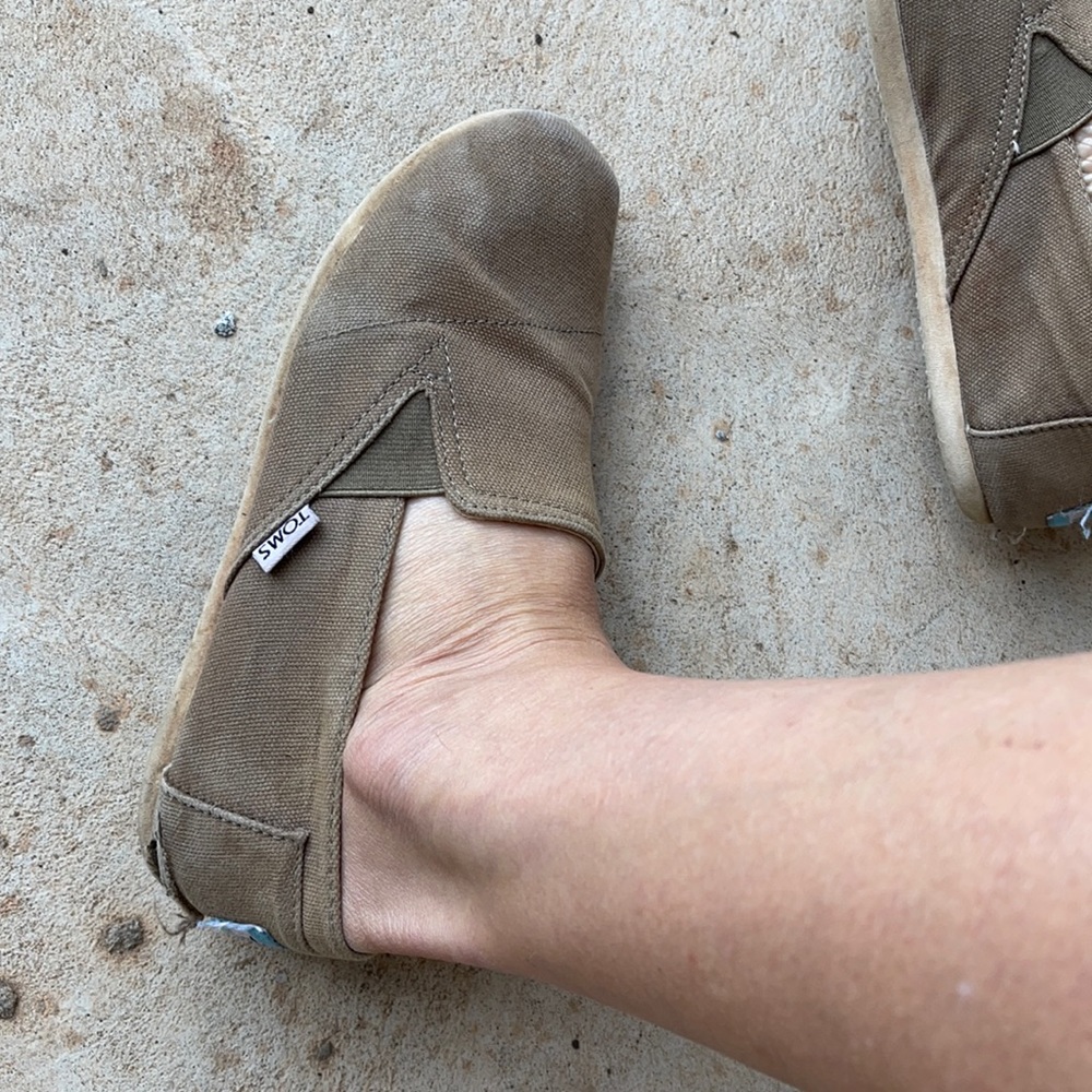 Toms